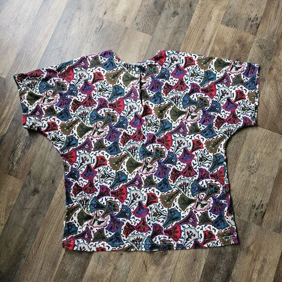 Vintage Cherokee Vivid Graphic Pattern T Shirt Sz MEDIUM Made In USA 90s - Picture 1 of 8